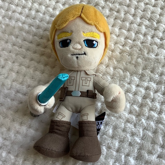 MATTEL Star Wars Luke Skywalker Plush Figure with Light Up Lightsaber Doll - Picture 3 of 12